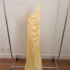 Shona Joy One-Shoulder Yellow Dress